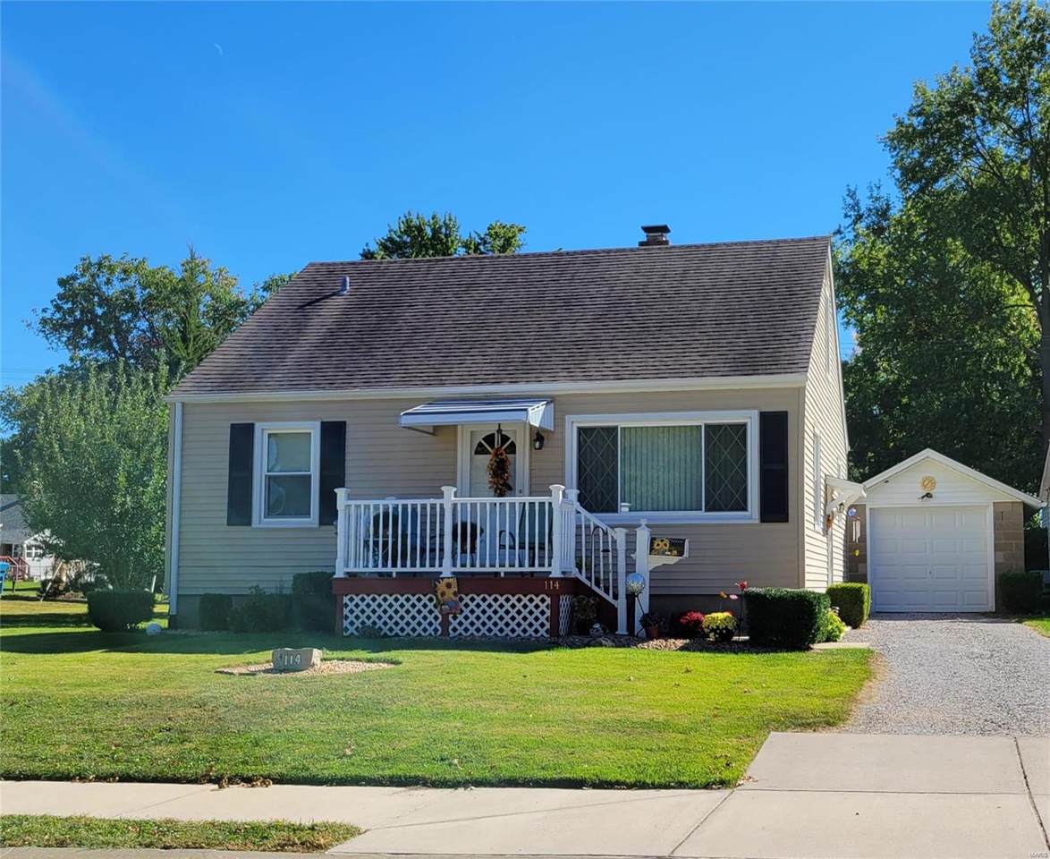114 3rd Avenue - Photo 1
