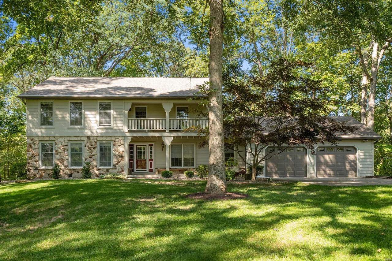 8 Algonquin Drive - Photo 1