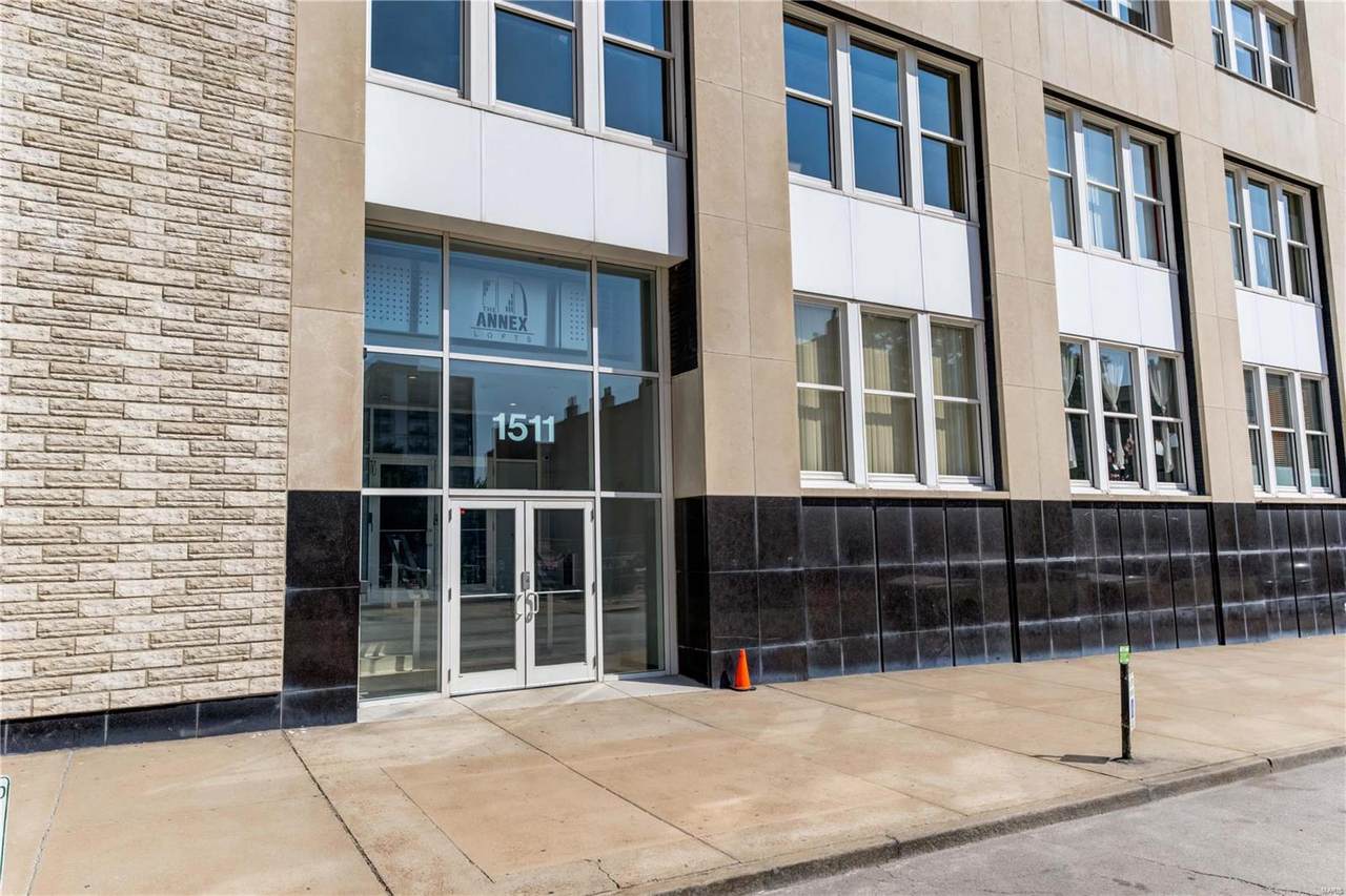 1511 Locust Street - Photo 1