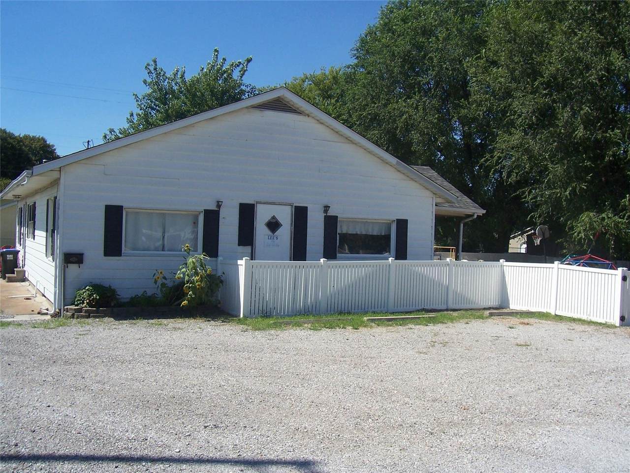 625 Main Street - Photo 1