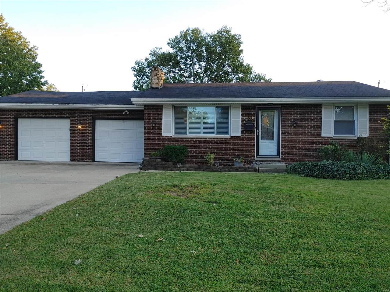 2520 Roney Drive - Photo 1