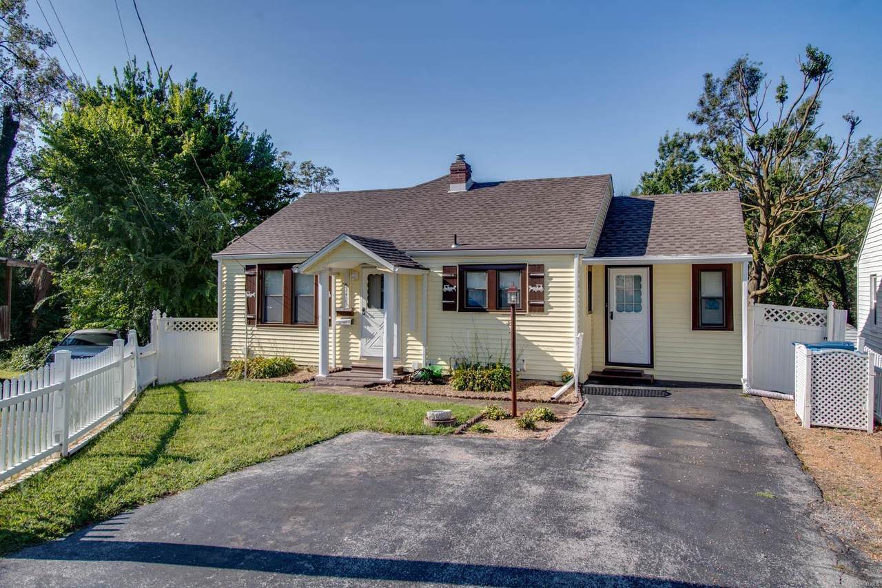 3423 Robin Avenue - Photo 1