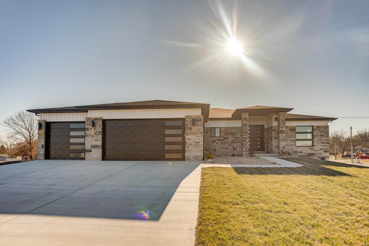 477 Hayden Drive - Photo 1