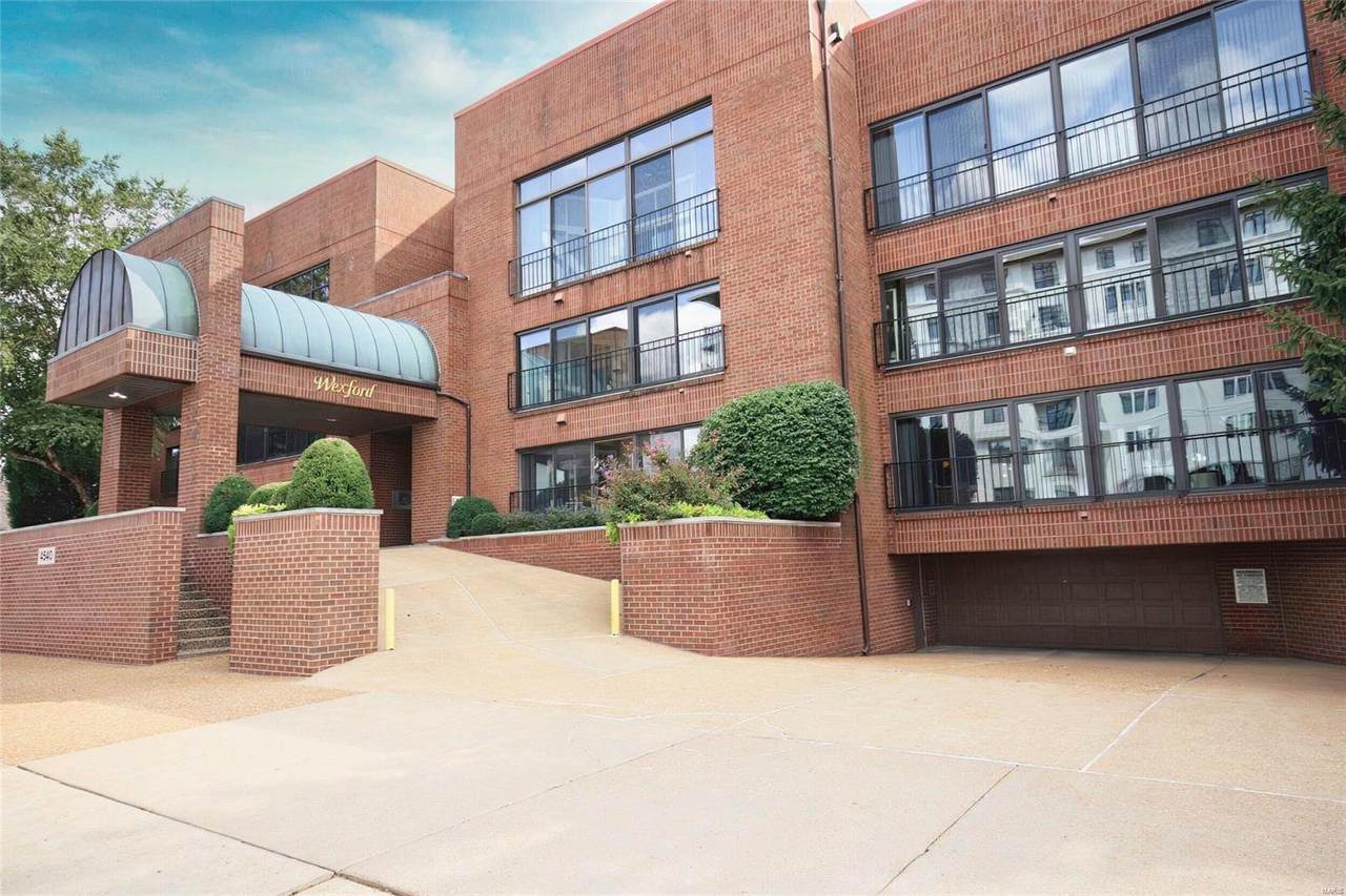 4540 Laclede Avenue - Photo 1
