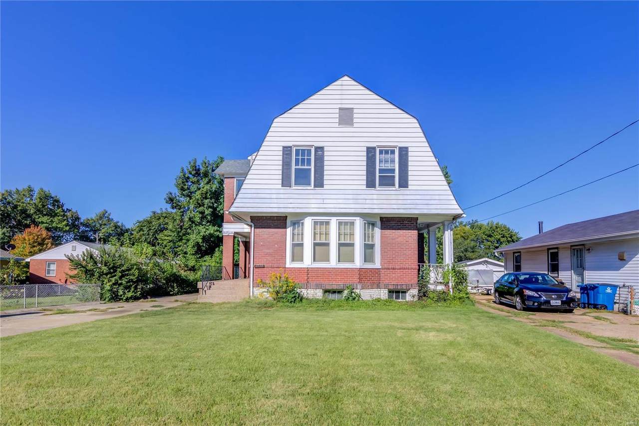 2333 Gilrose Avenue - Photo 1
