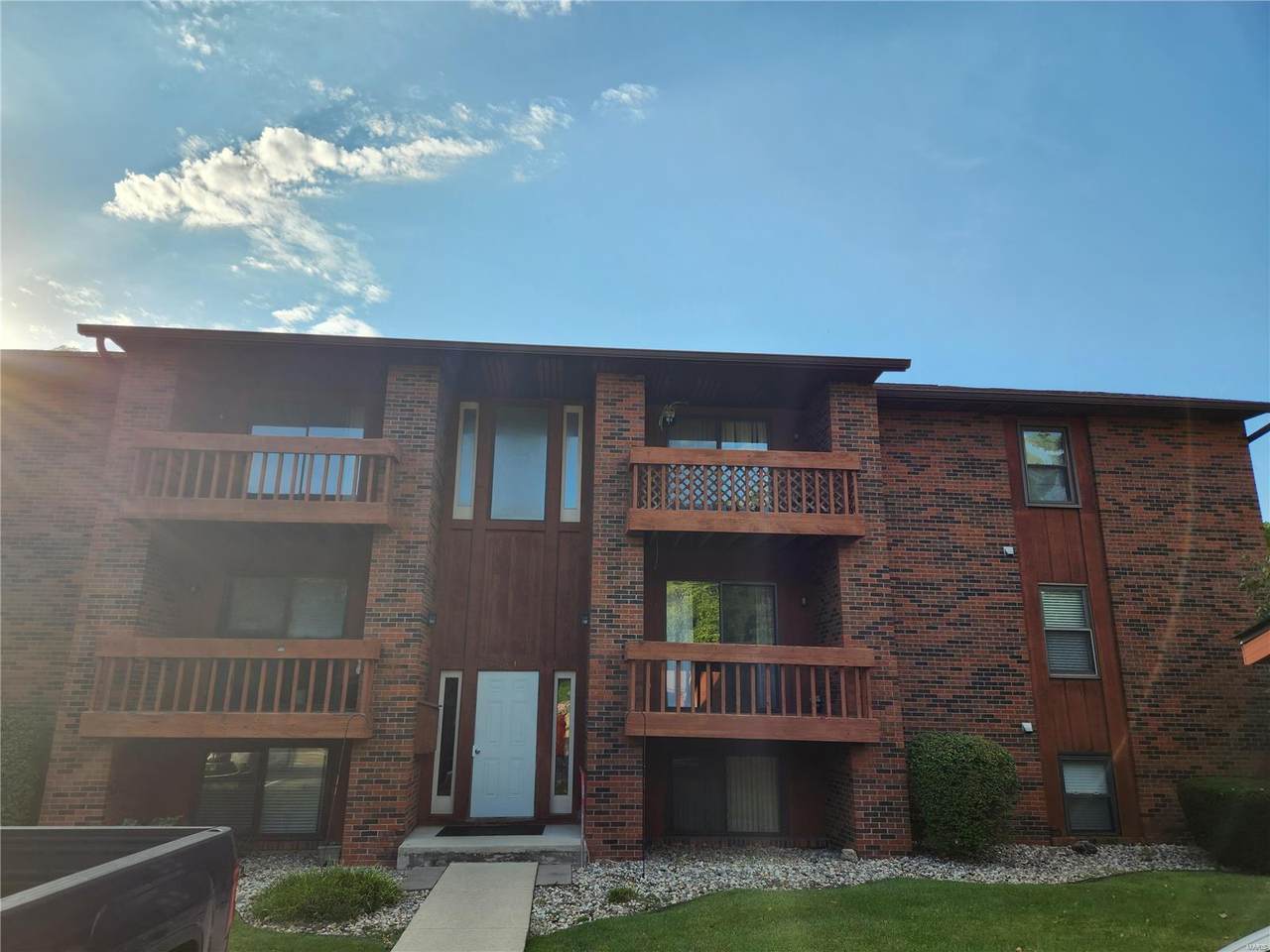 801 Lancashire Drive - Photo 1