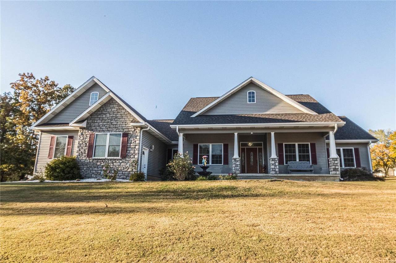 327 Christina Lane - Photo 1