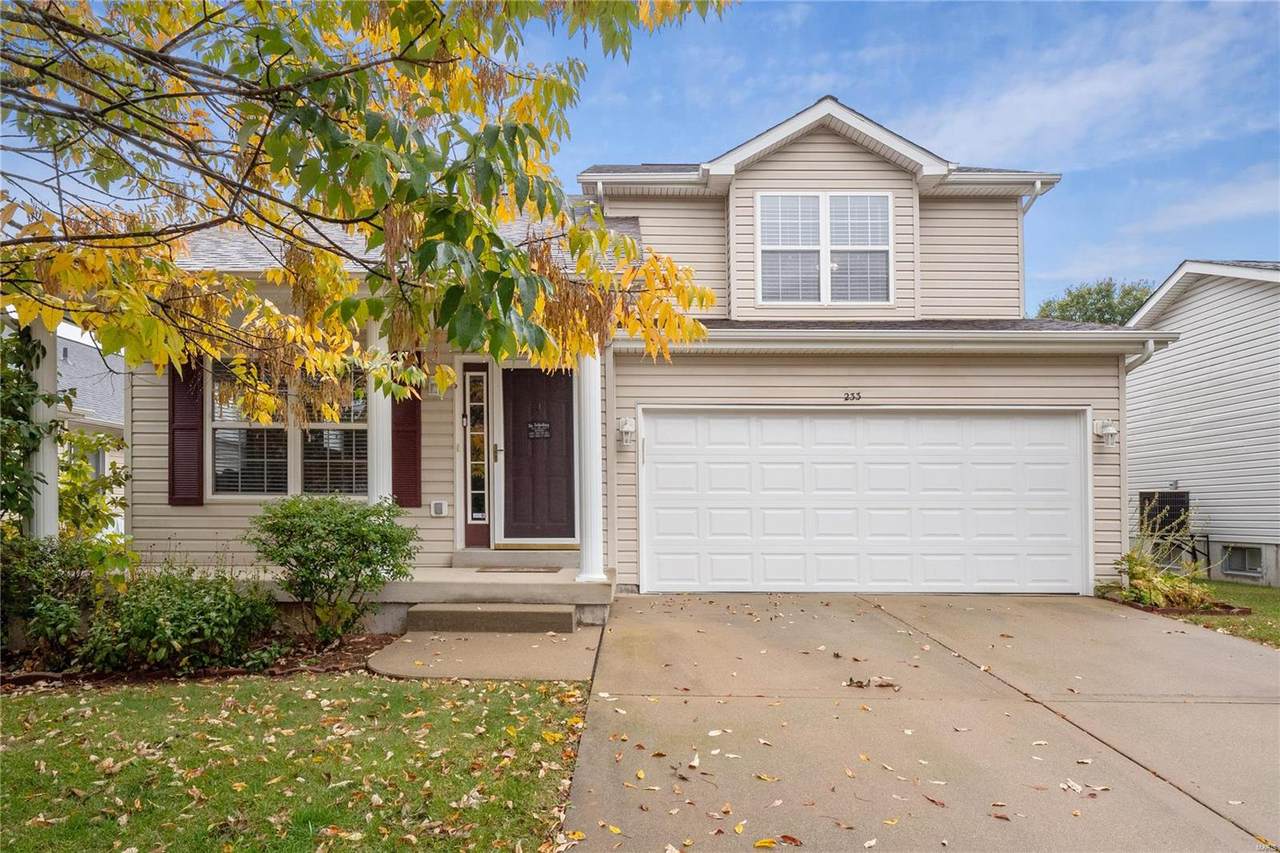 233 Eastbrook Drive - Photo 1