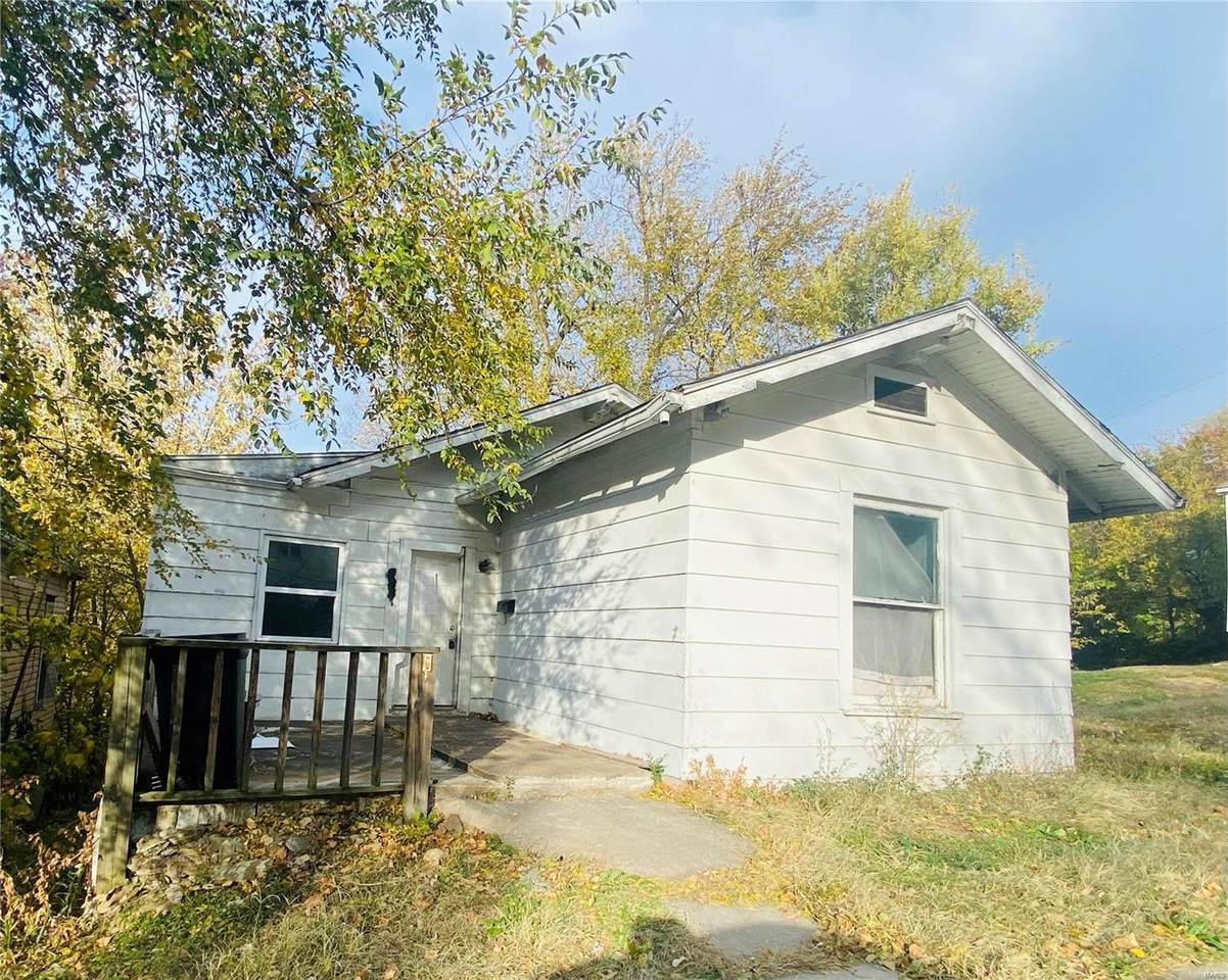 423 Olive Street - Photo 1