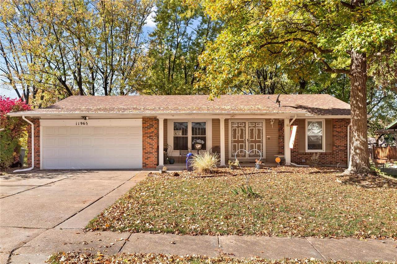 11965 Lakecrest Lane - Photo 1