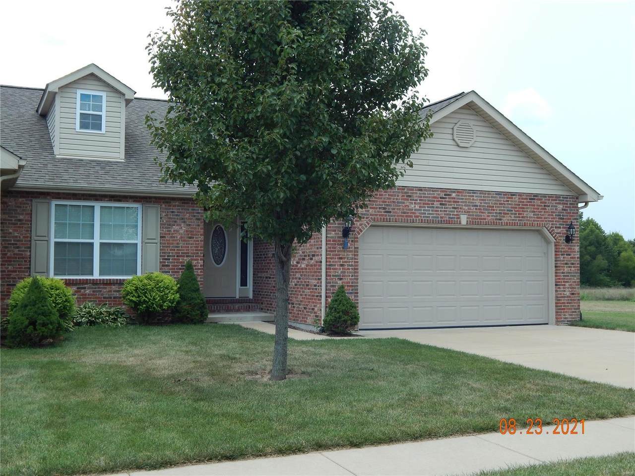 5100 Plaza Parkway - Photo 1