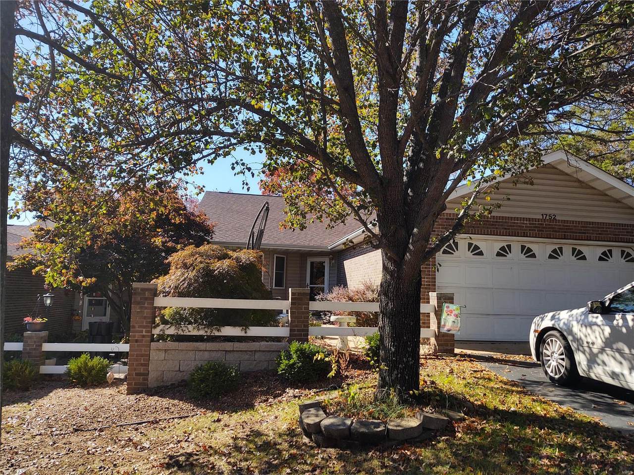 1752 Napoleon Drive - Photo 1