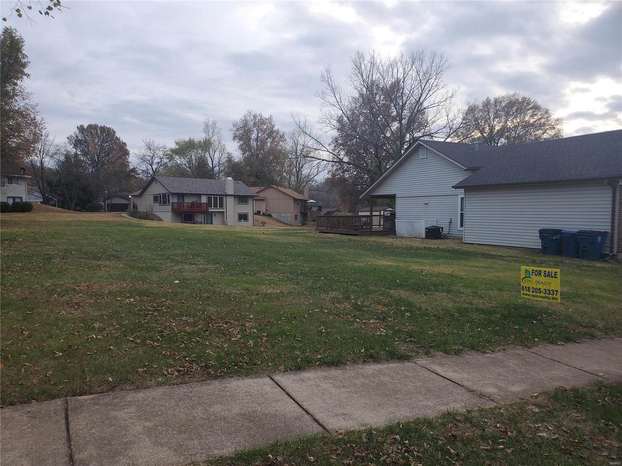 5258 Trailoaks Drive - Photo 1