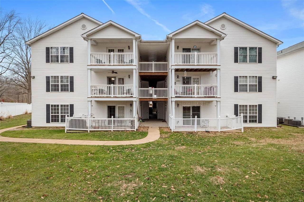 1408 Summertree Springs Avenue - Photo 1
