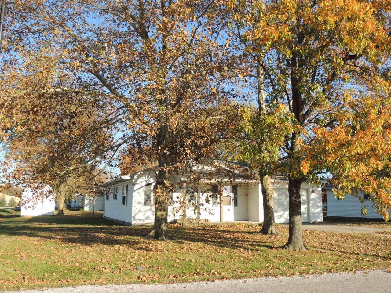 101 10th Street - Photo 1