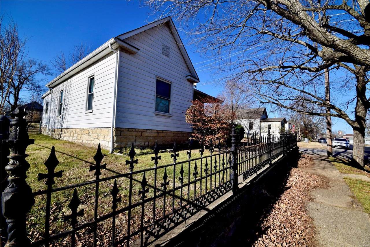 700 2ND Street - Photo 1