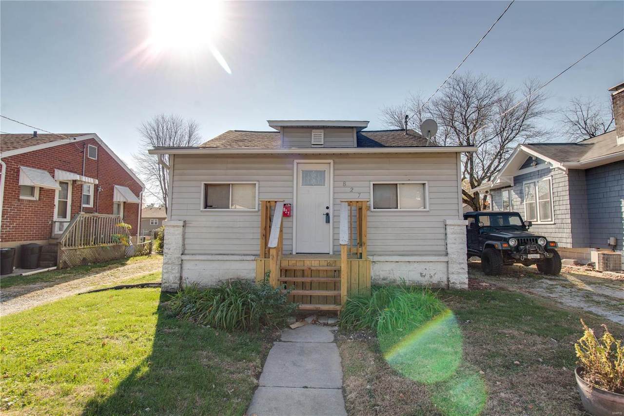 827 Center Street - Photo 1