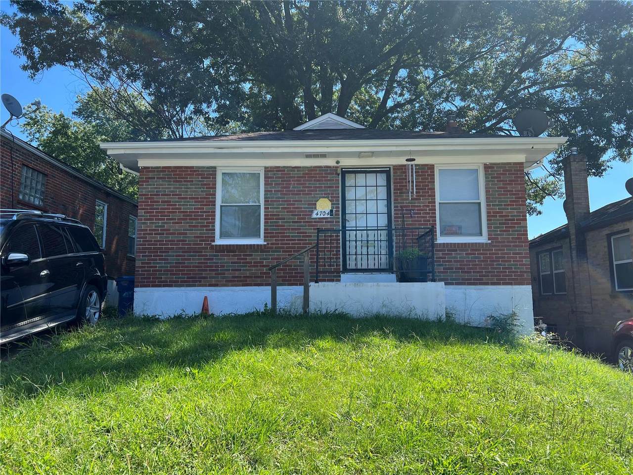 4704 Seattle Street - Photo 1