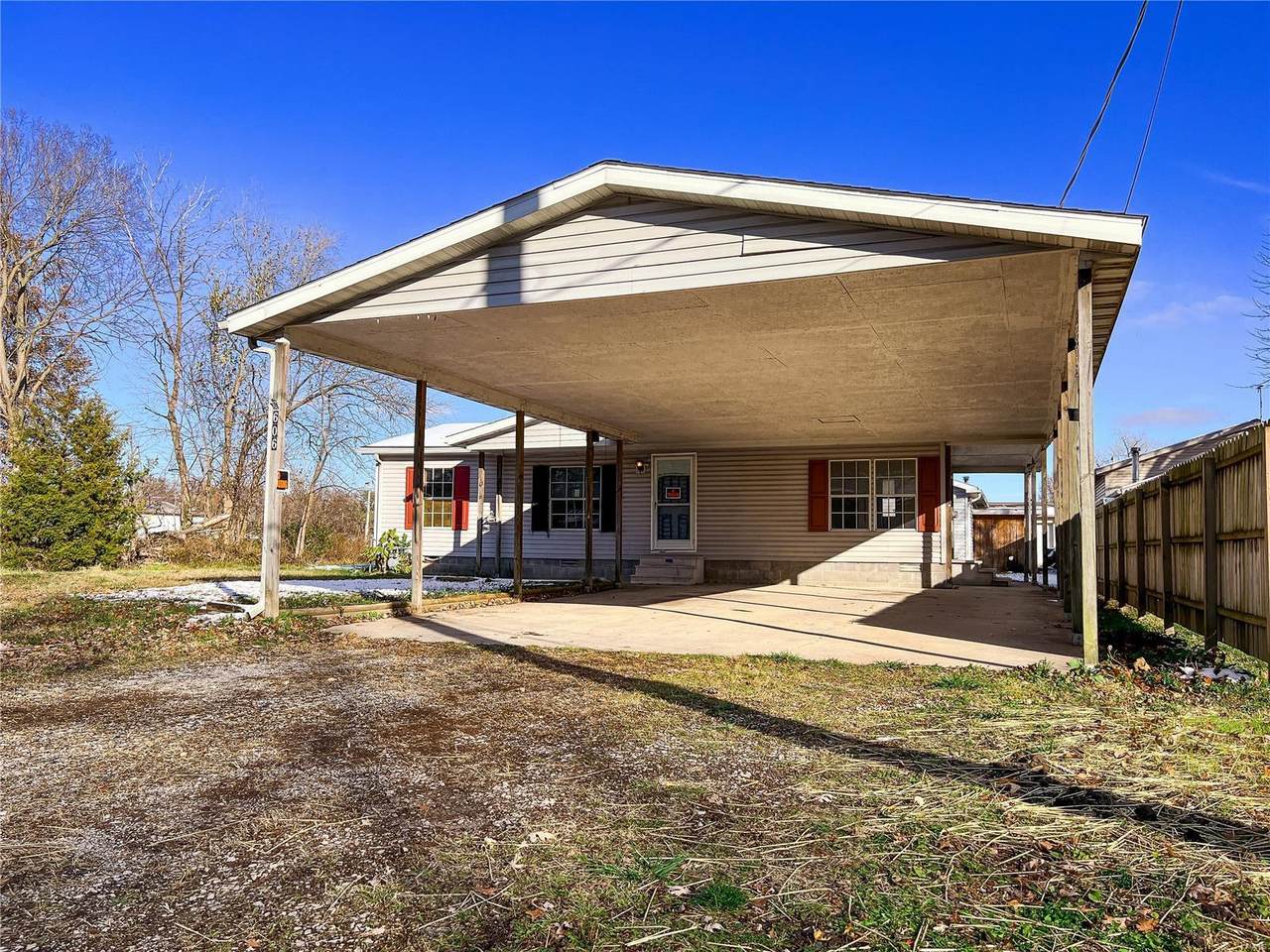 606 Cedar Street - Photo 1