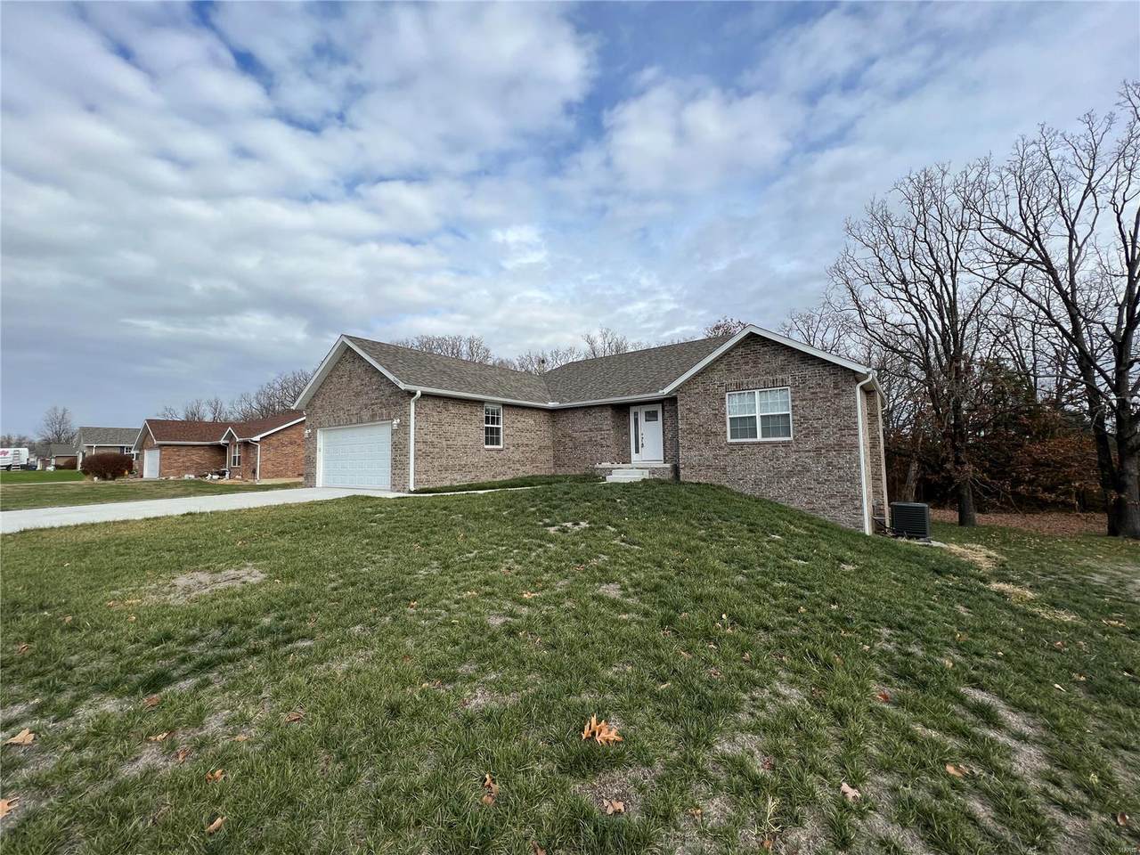 1600 Woodhill Drive - Photo 1