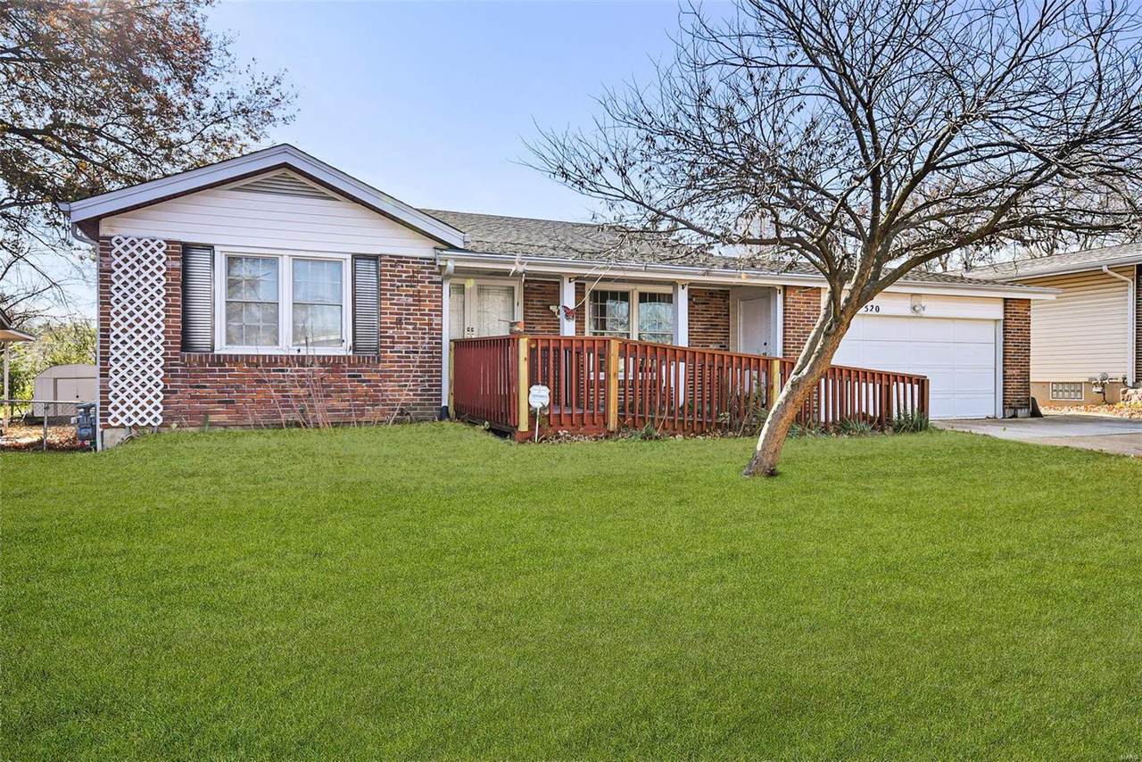 520 Queen Ann Drive - Photo 1
