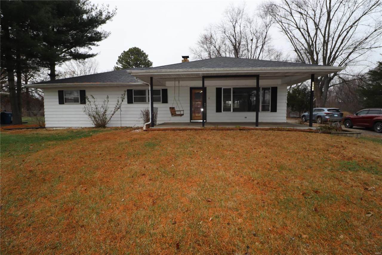 1409 Belt Line Road - Photo 1