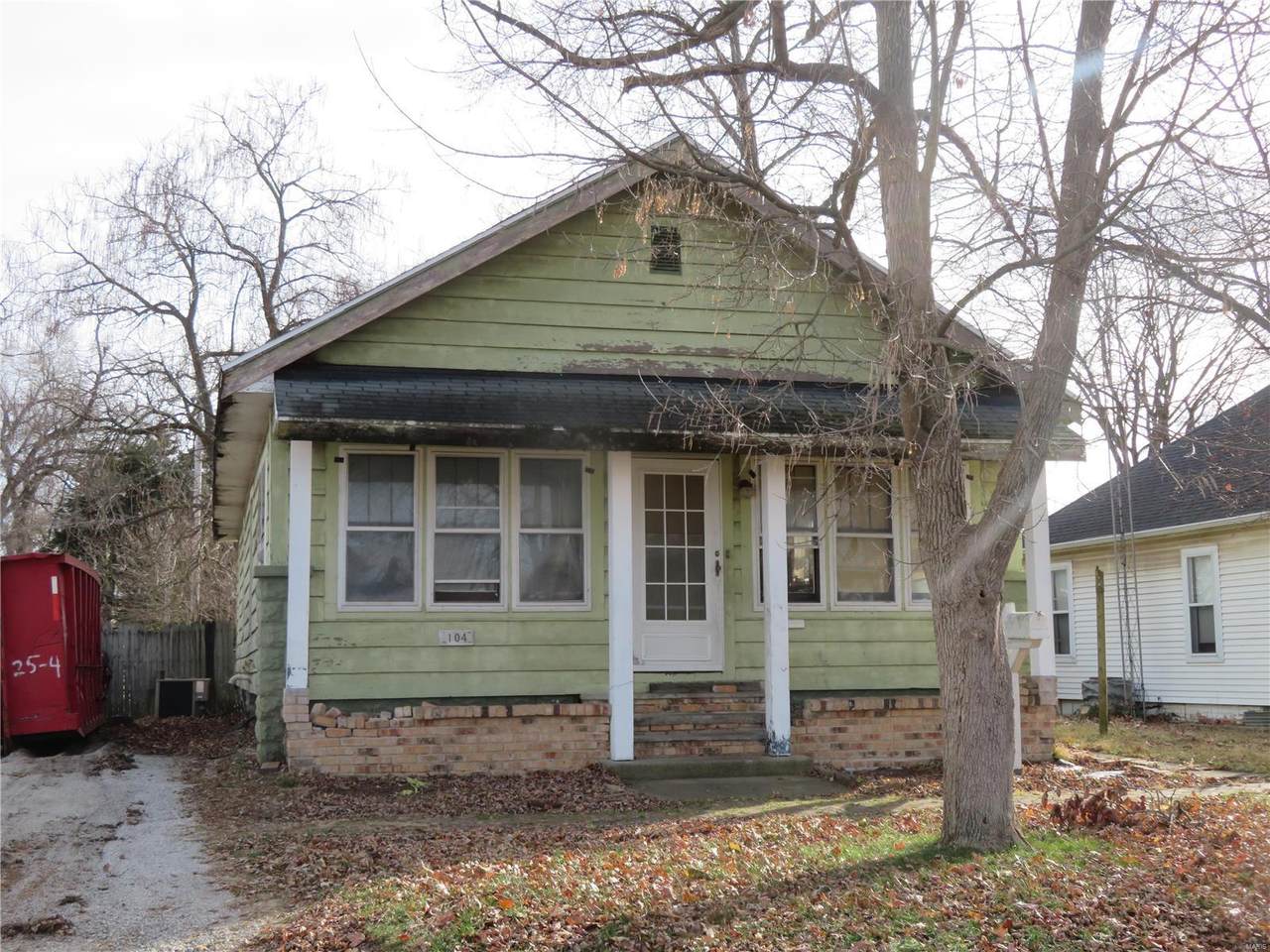 104 Clark Street - Photo 1