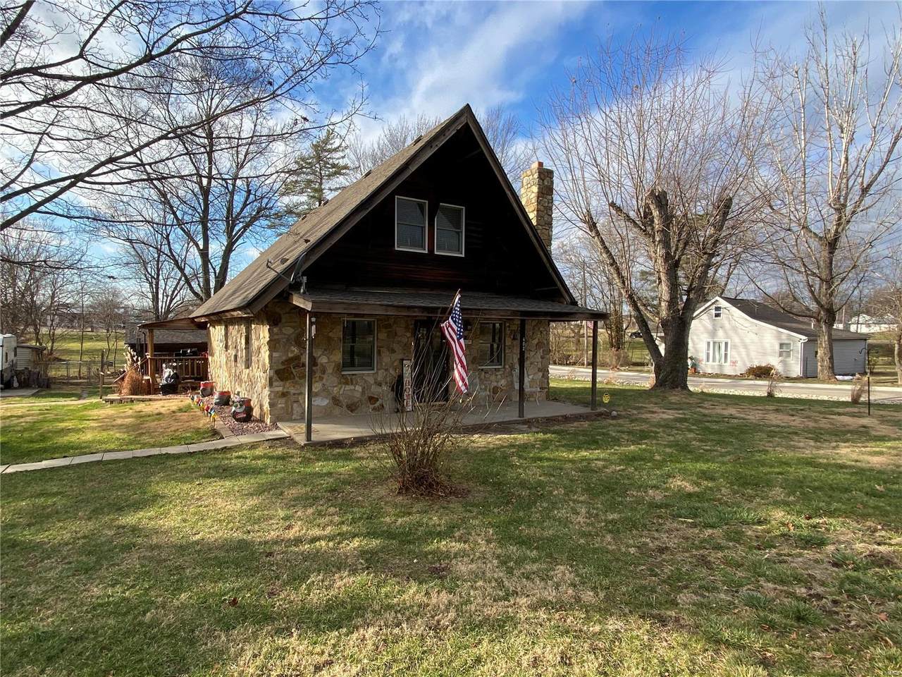 402 Bland Avenue - Photo 1