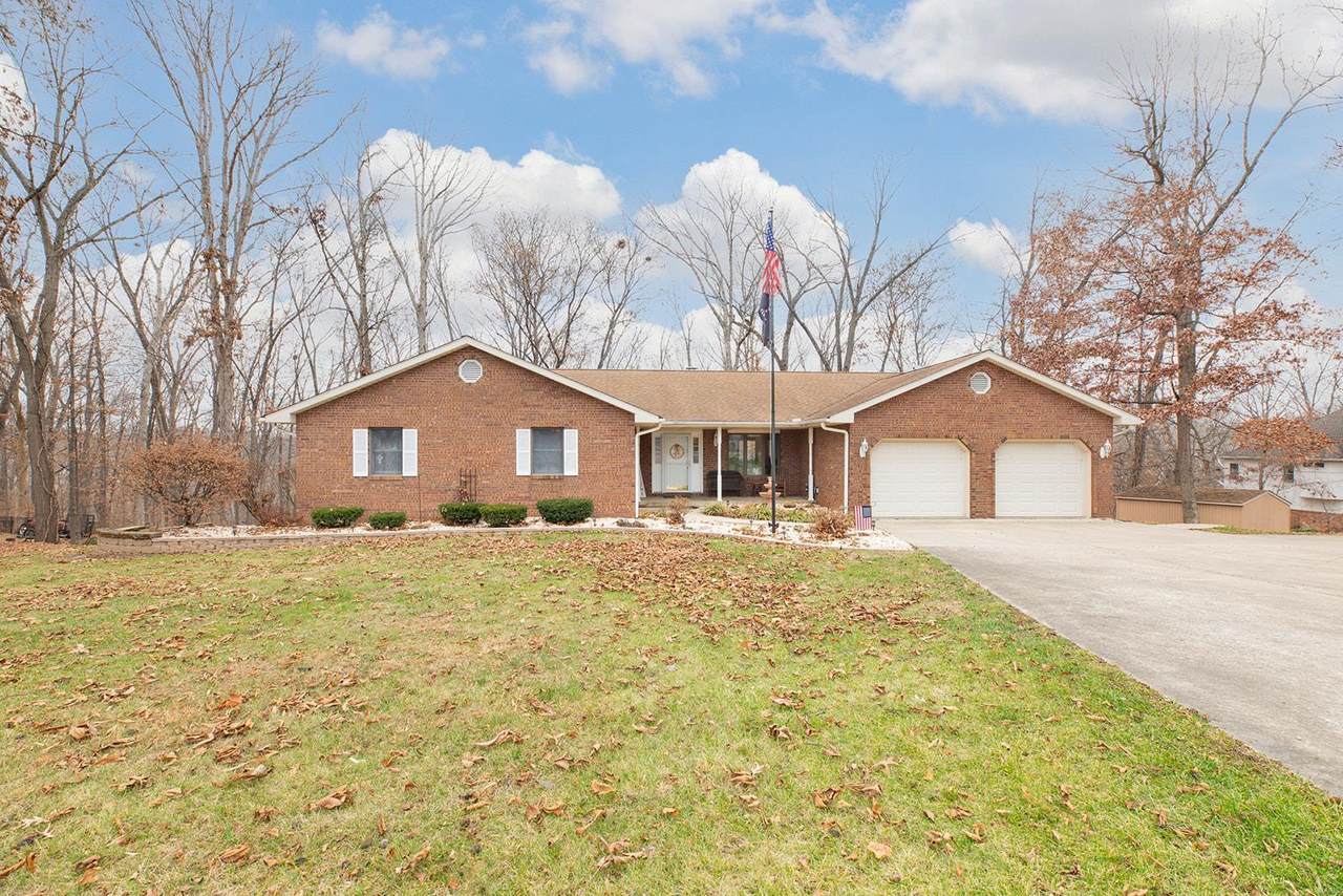 2912 Fox Run Drive - Photo 1