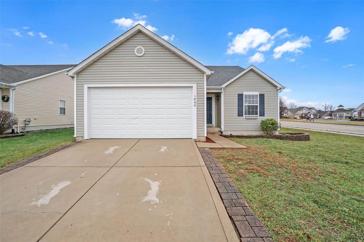 1840 English Oak Drive - Photo 1