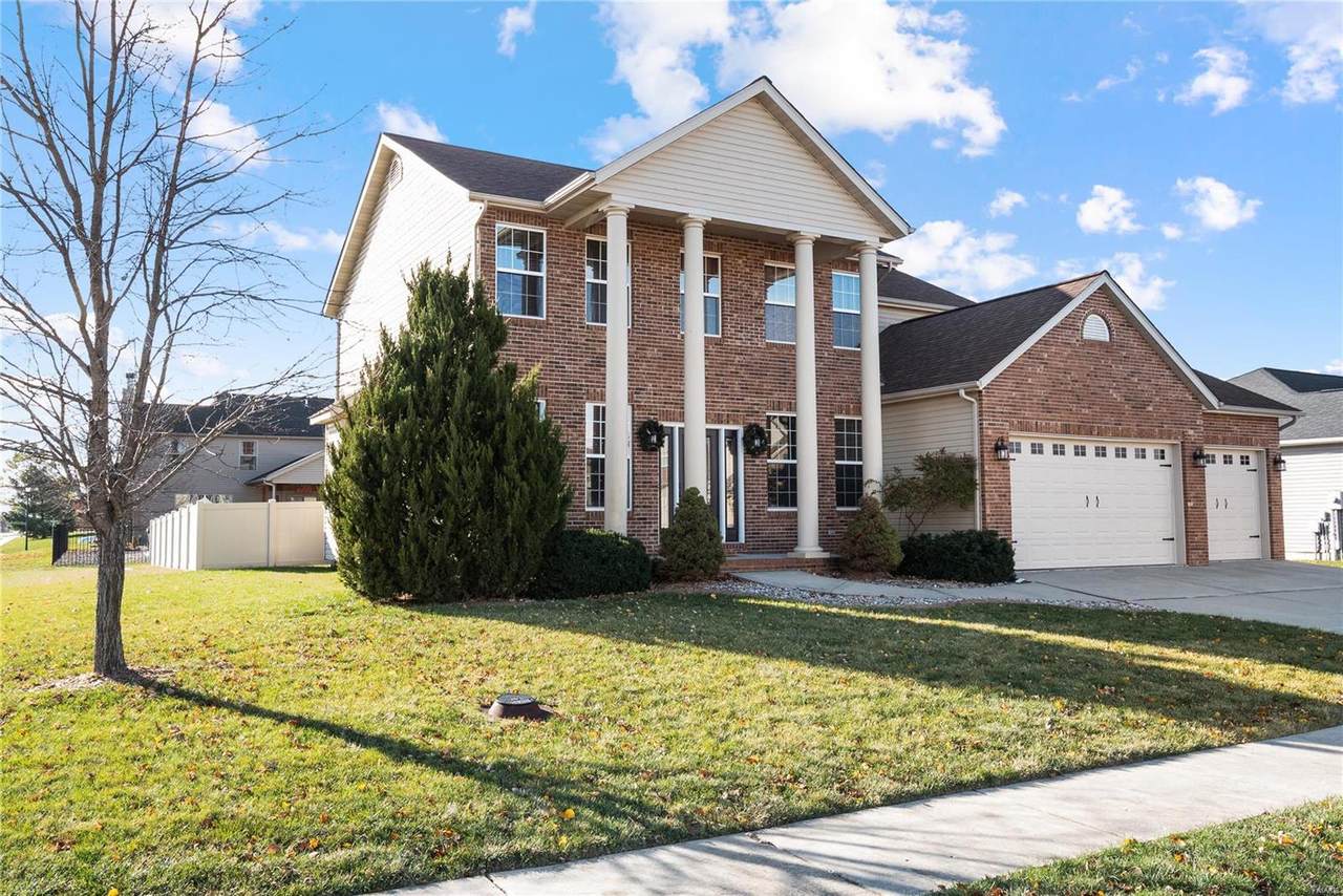 416 Chadwyck Drive - Photo 1
