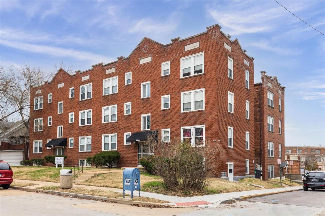 2526 Bellevue Avenue - Photo 1