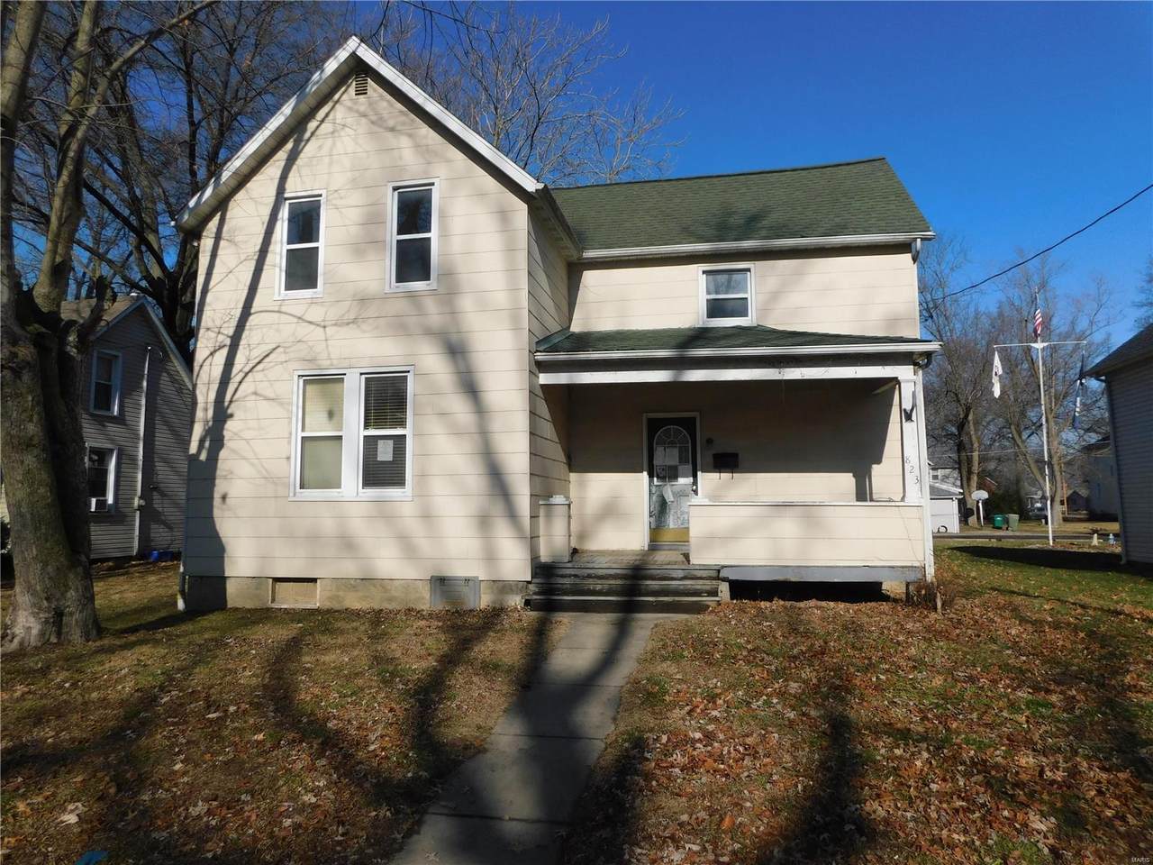 823 4th - Photo 1