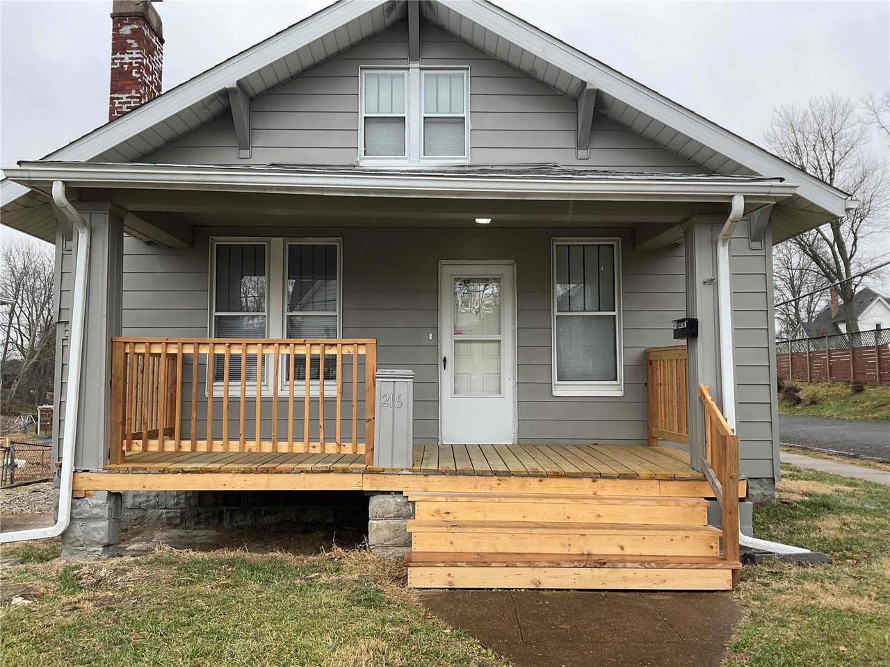 216 Harrison Street - Photo 1