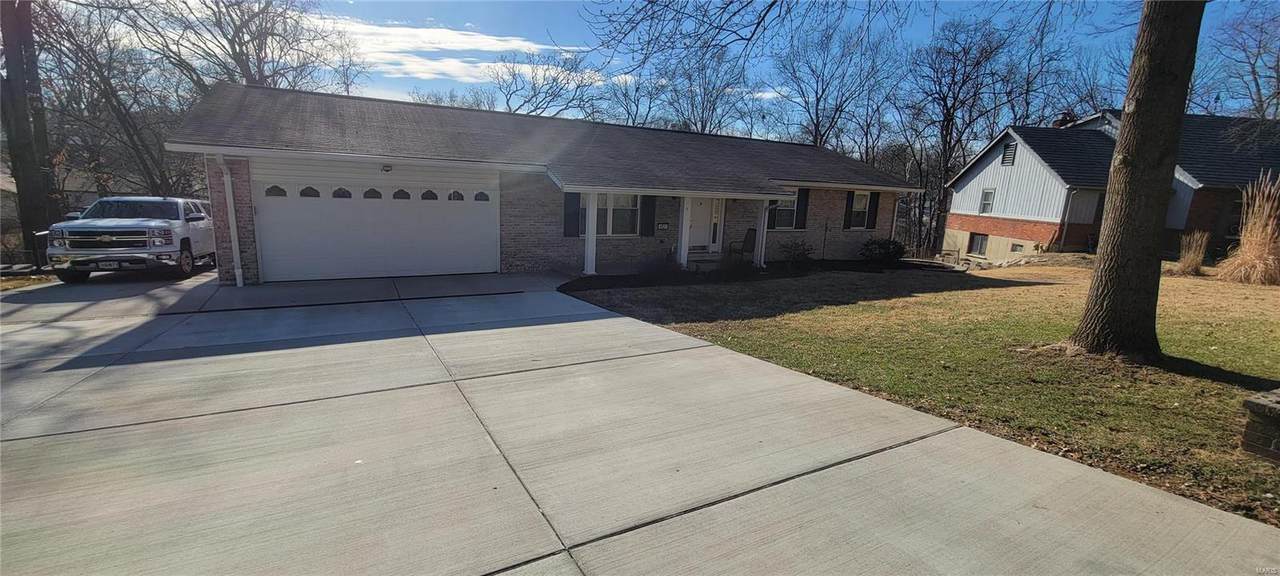 4837 Sharlane Drive - Photo 1