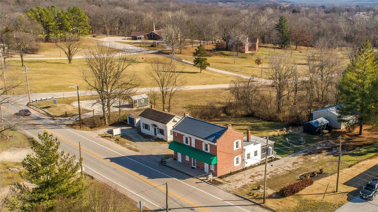 2662 Highway 100 - Photo 1