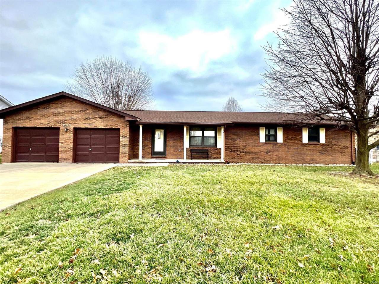 208 Cross Creek Drive - Photo 1