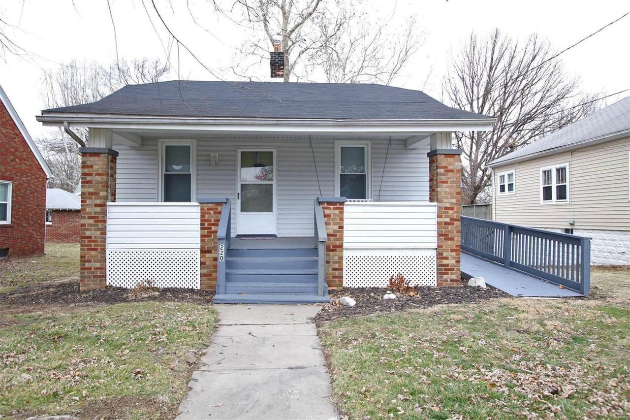 220 Elm Street - Photo 1