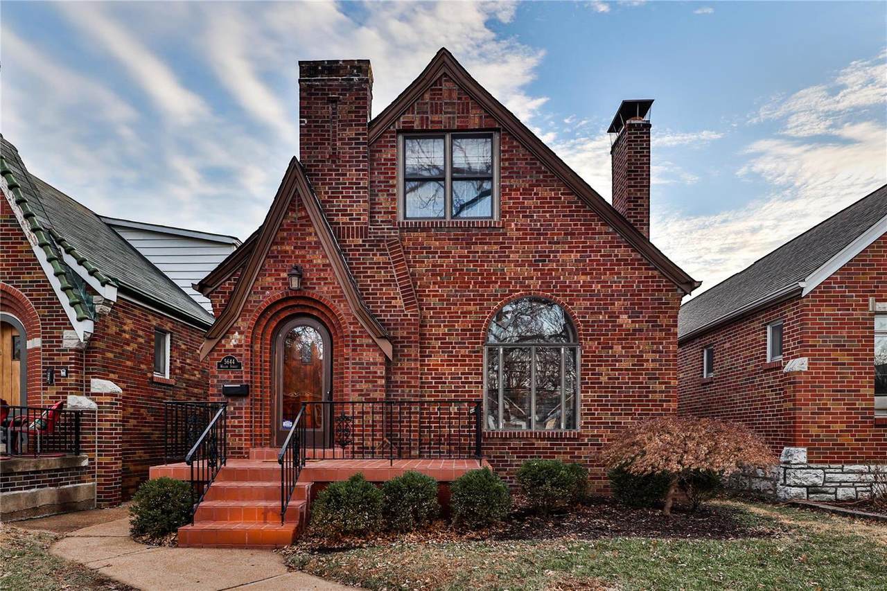 5644 Walsh Street - Photo 1