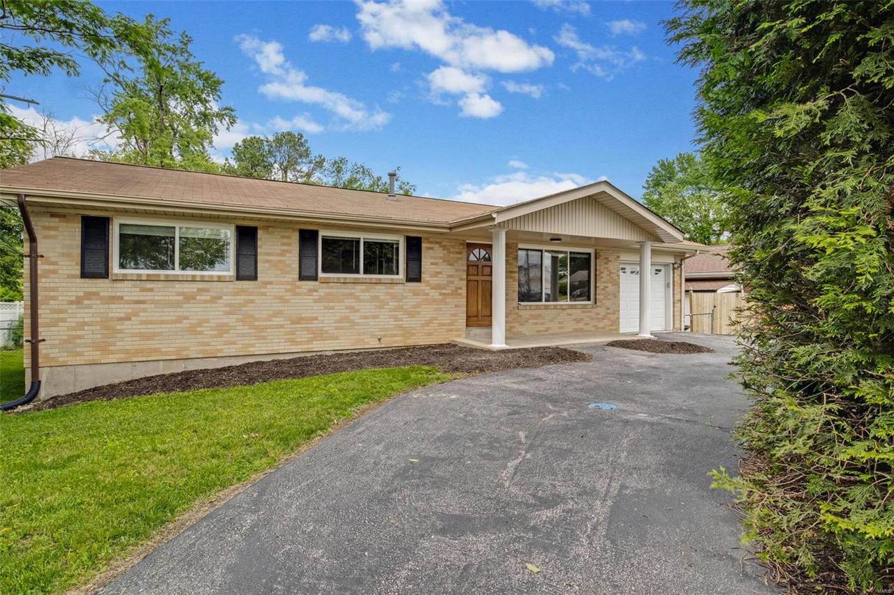 8555 Veterans Memorial Parkway - Photo 1