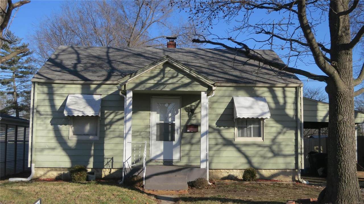 104 Whitelaw Avenue - Photo 1