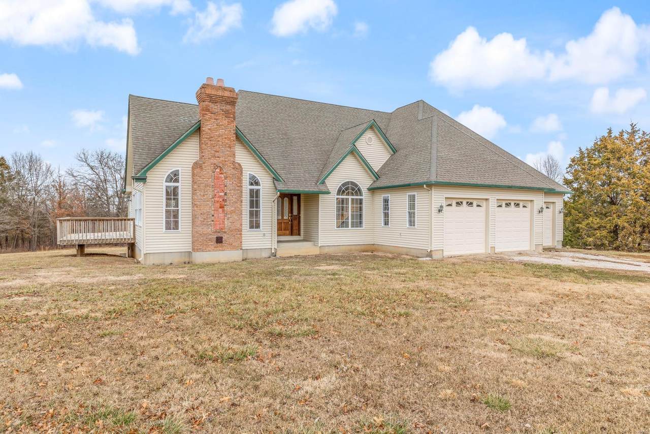 1019 47 HWY - Photo 1