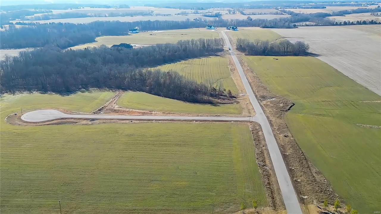141 Lonesome Dove Way - Photo 1