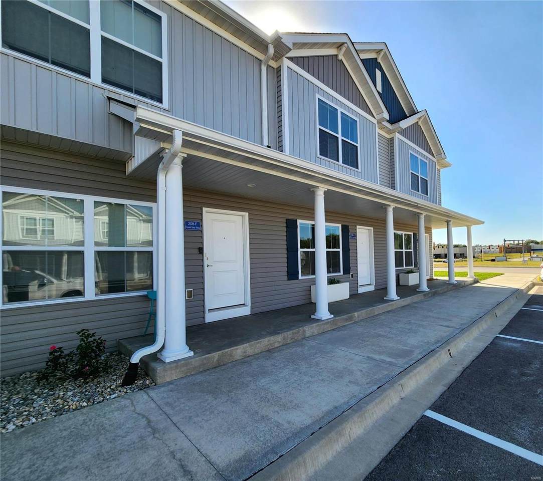 208 Coral Sea Way - Photo 1