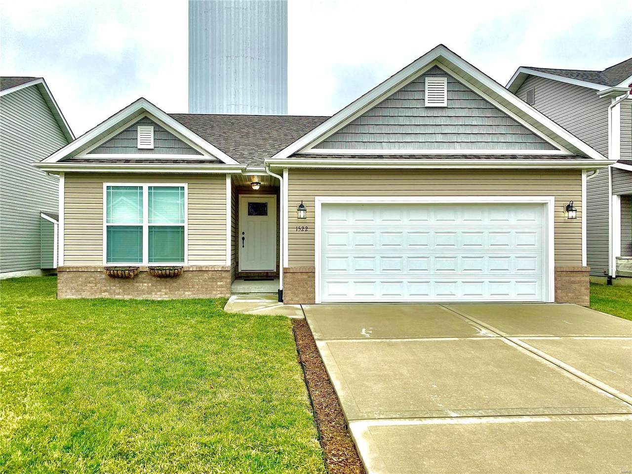 1522 Parc Grove Court - Photo 1