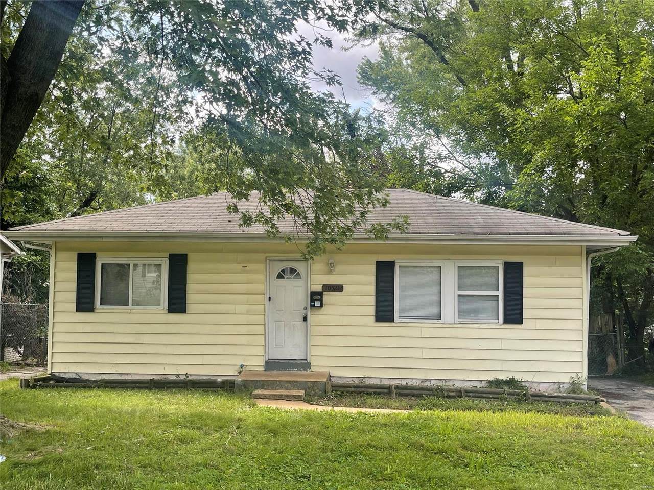 10521 Duke Drive - Photo 1