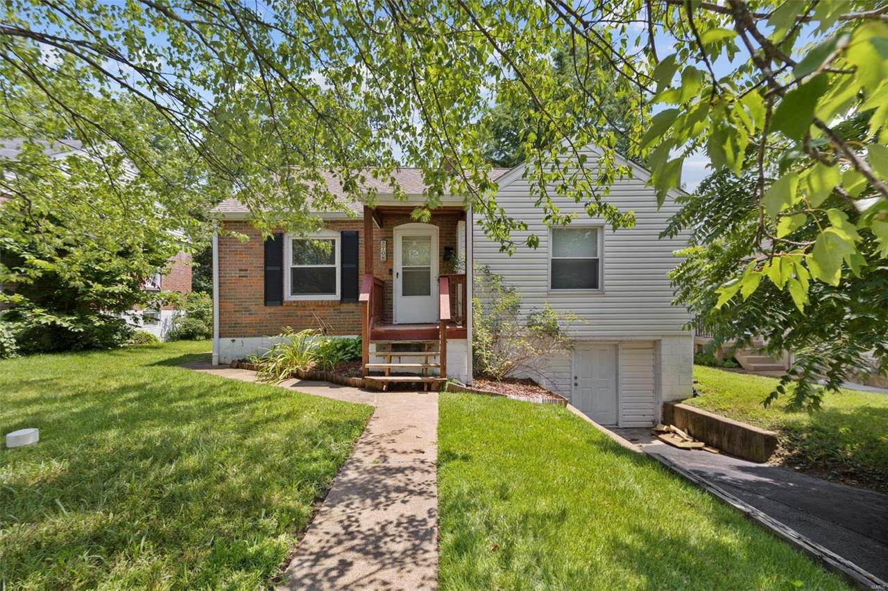 2708 Wismer Avenue - Photo 1