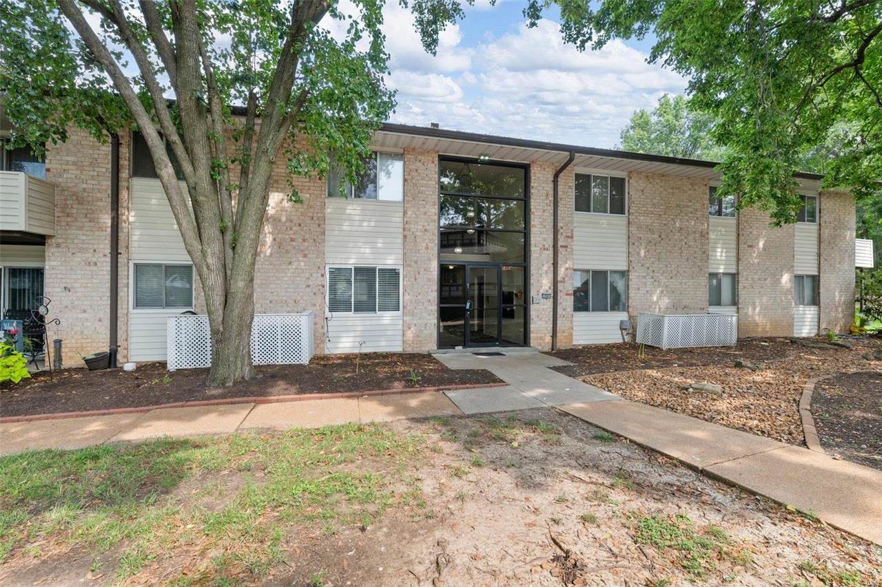 10083 Sakura Drive - Photo 1