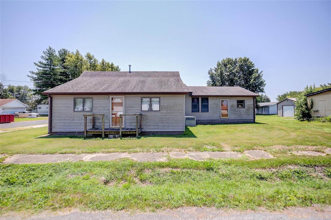 318 7th Street - Photo 1