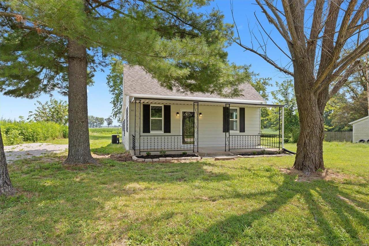 1922 Ames Road - Photo 1